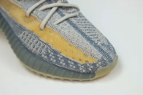 Yeezy Boost 350 V2 