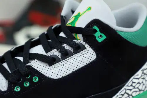 Air Jordan 3 Pine Green 