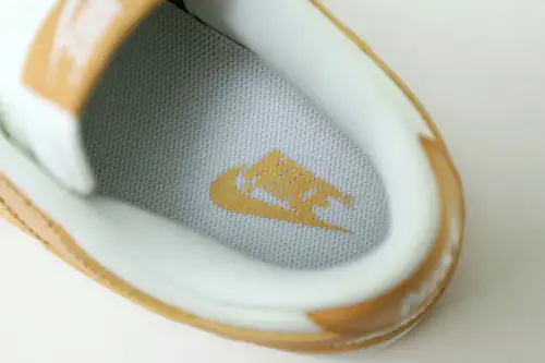 Wmns Dunk Low 