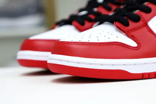 Nike Sb Dunk Low “Chicago” 