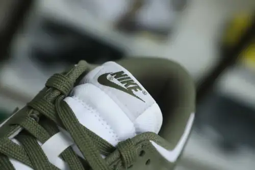 Nike Dunk Low 
