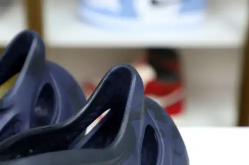 Yeezy Foam Runner 