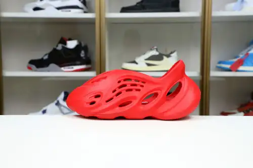 Yeezy Foam Runner 
