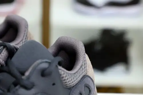 Yeezy Boost 700 