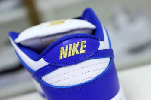 Supreme X Nike Sb Dunk Low 