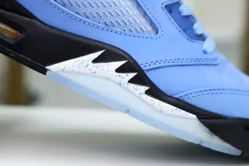 Air Jordan 5 Retro Se Dv1310 401 University Blue Black-White Bleu 