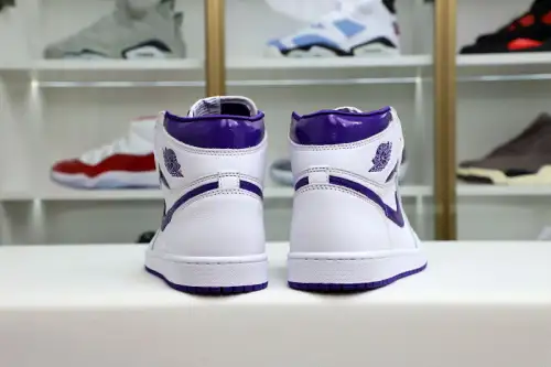 Air Jordan 1 High Og Court Purple 