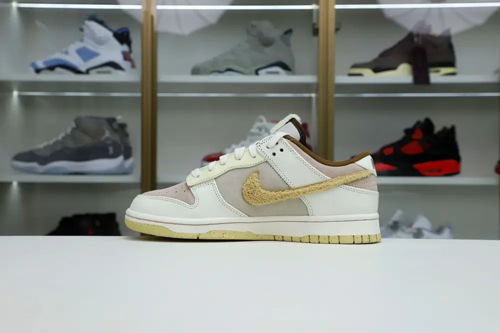Nike Dunk Low 