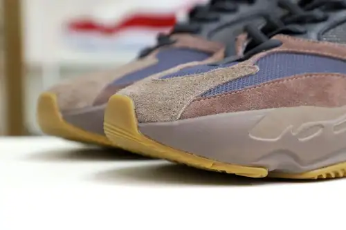 Yeezy Boost 700 