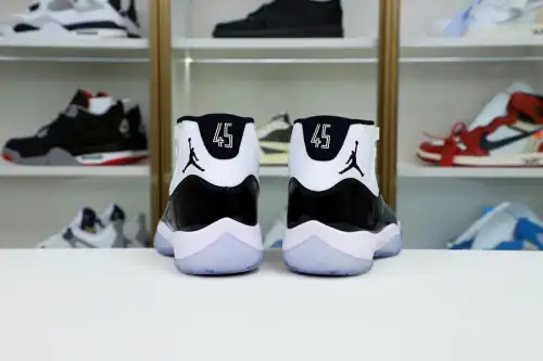 Air Jordan 11 Retro 