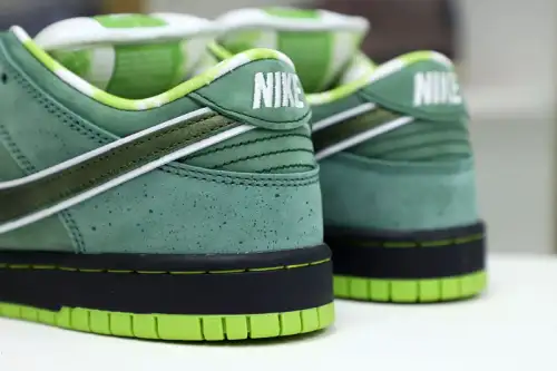 Concepts X Nike Sb Dunk Low Green Lobster 