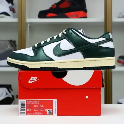 Nike Wmns Dunk Low 