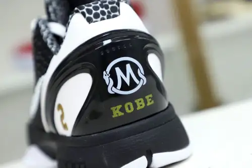 Nike Zoom Kobe 6 Protro Mambacita 