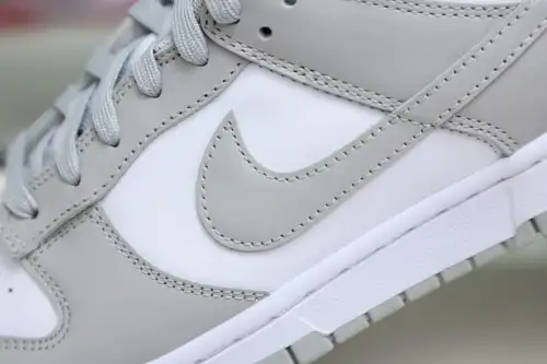 Nike Dunk Low Retro Grey Fog 