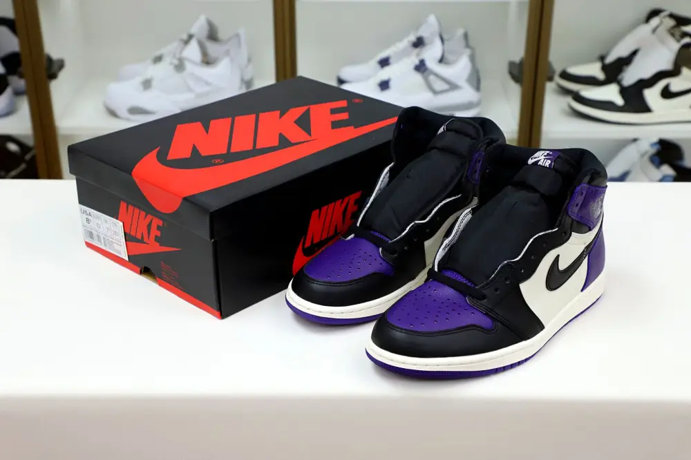 Air Jordan 1 CB697