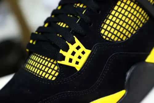 Jordan Air Jordan4 Thunder 2023 