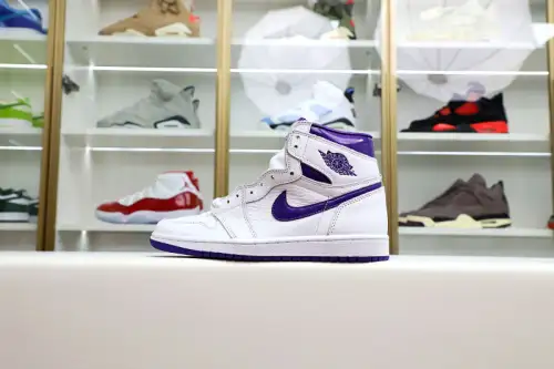 Air Jordan 1 High Og Court Purple 