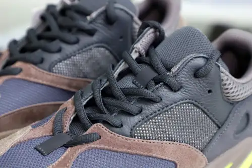 Yeezy Boost 700 