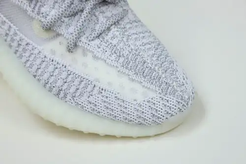 Yeezy Boost 350 V2 