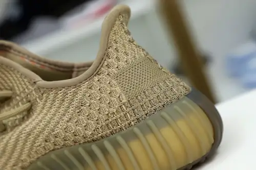 Yeezy Boost 350 V2 