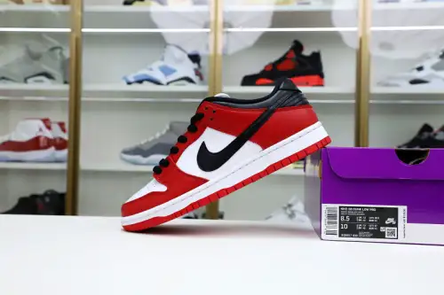 Nike Sb Dunk Low “Chicago” 