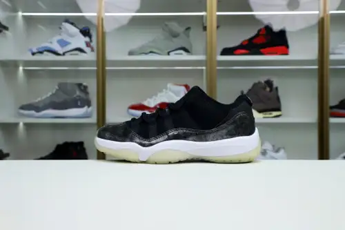 Jordan Air Jordan 11 Retro Low Barons 