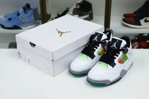 Wmns Air Jordan 4 Retro 