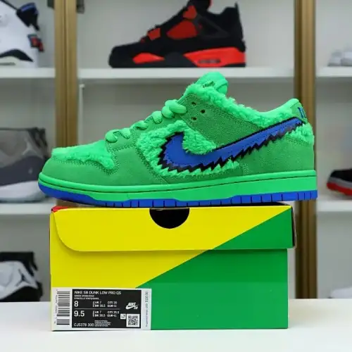 Grateful Dead X Dunk Low Sb Green D5277392