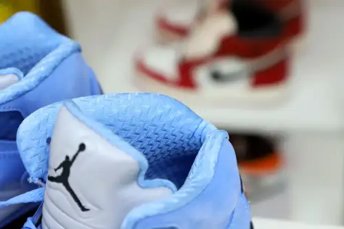Air Jordan 5 Retro Se Dv1310 401 University Blue Black-White Bleu 
