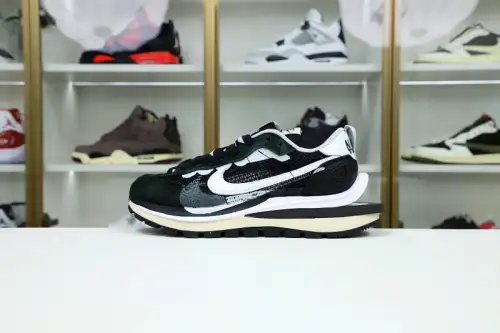 Sacai X Vaporwaffle 