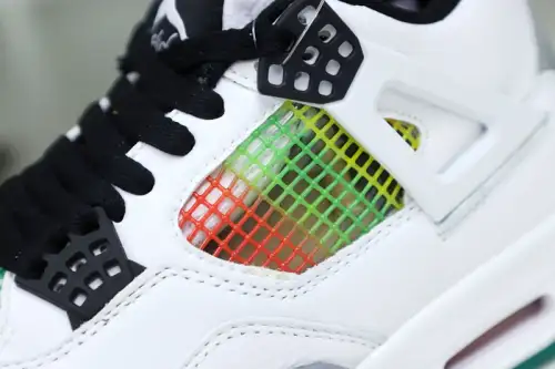Wmns Air Jordan 4 Retro 
