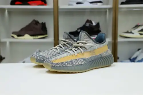 Yeezy Boost 350 V2 
