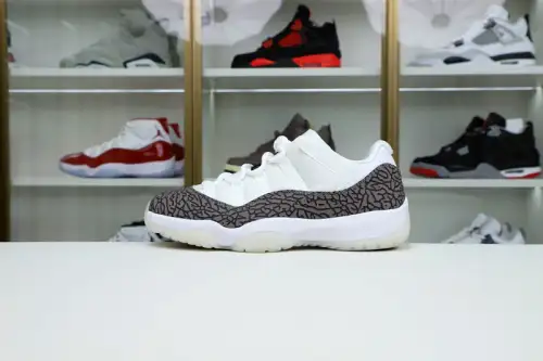 Air Jordan 11 