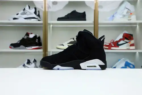 Air Jordan 6 Chrome 