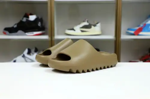 Yeezy Slide Brownfv8425 