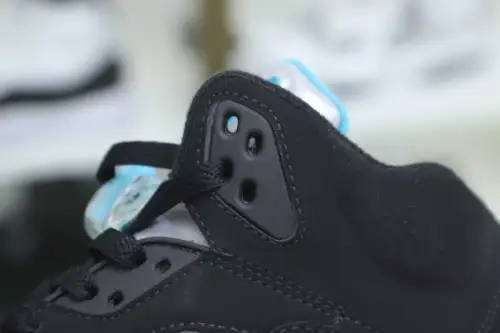 Air Jordan 5 