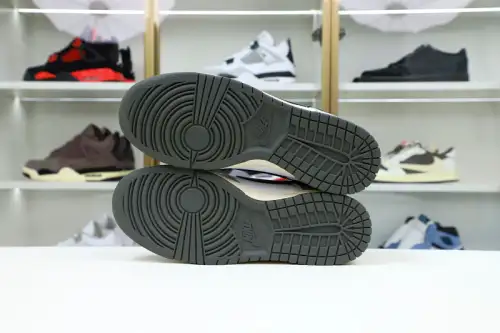 Nike Dunk Low Light Smoke Grey 