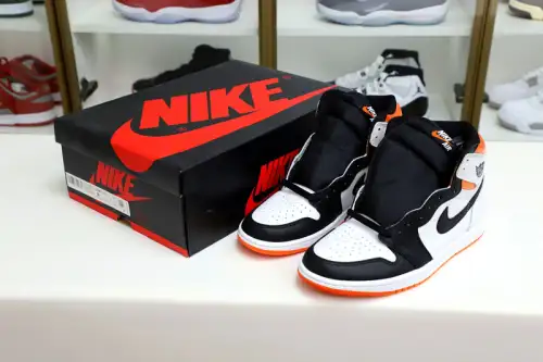 Air Jordan 1 Retro High Og Electro Orange
