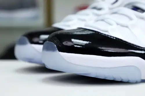 Air Jordan 11 Retro Low Concord 