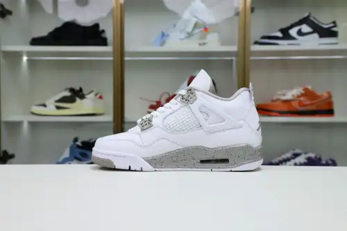 Air Jordan 4 Retro 