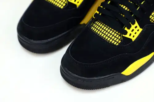 Jordan Air Jordan4 Thunder 2023 