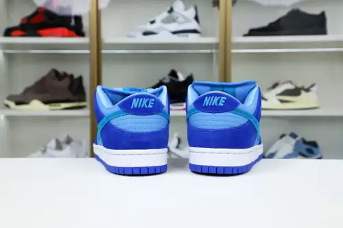 Nike Sb Dunk Low Blue Raspberry 