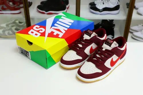 Nike Dunk Sb Low Skate Like A Girl E51271