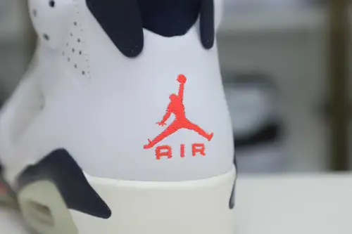 Air Jordan 6 Retro 