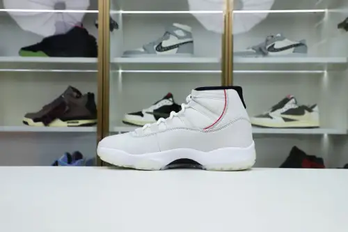Air Jordan 11 Xi Retro Platinum Tint 