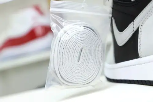 Air Jordan 1 Retro High Og Shadow 2.0 