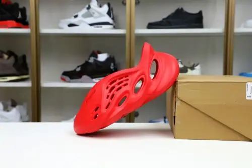 Yeezy Foam Runner 