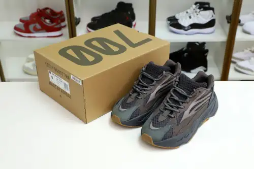 Yeezy Boost 700 V2 