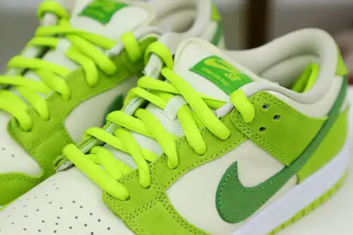 Nike Sb Dunk Low Green Apple 2022 