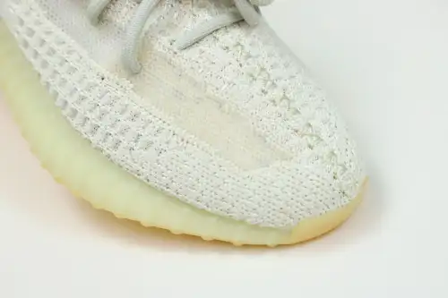 Yeezy Boost 350 V2 